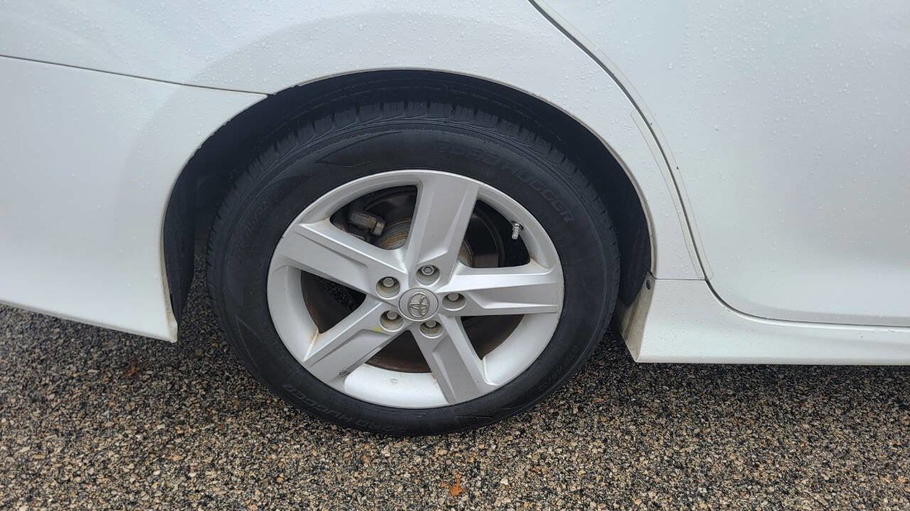 Used 2013 Toyota Camry SE image 29