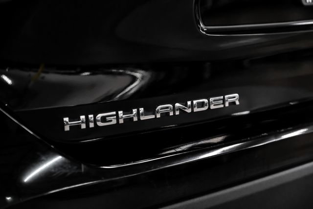 Used 2023 Toyota Highlander LE AWD/4WD image 50