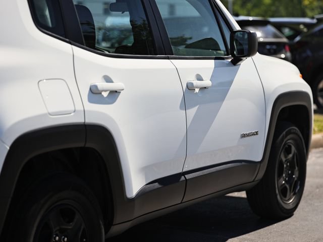 Used 2022 Jeep Renegade Sport AWD/4WD image 7
