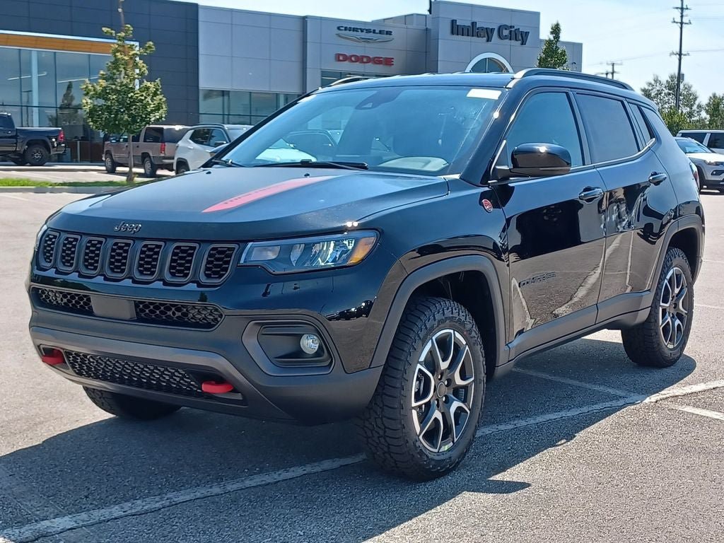New 2026 Jeep Compass Trailhawk AWD/4WD image 2