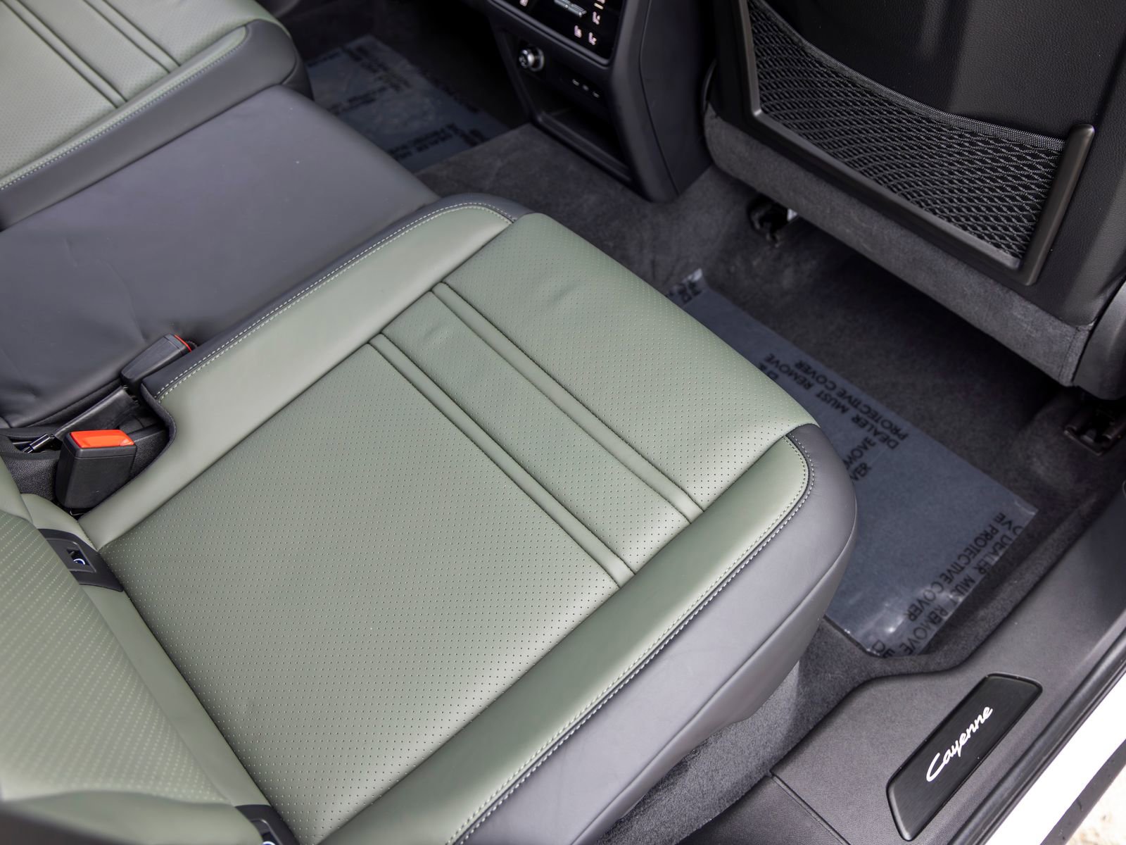 Certified 2024 Porsche Cayenne Coupe image 54