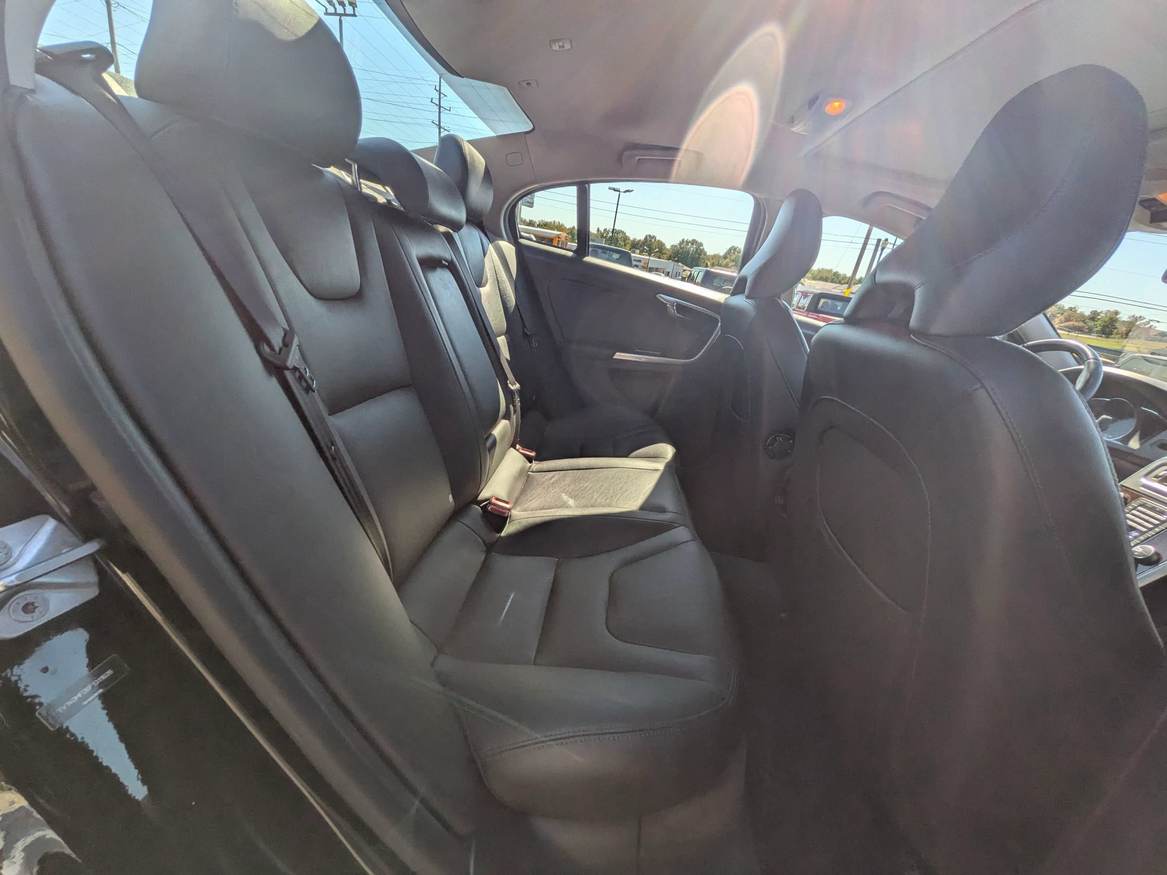 Used 2015 Volvo S60 T5 Platinum FWD image 36