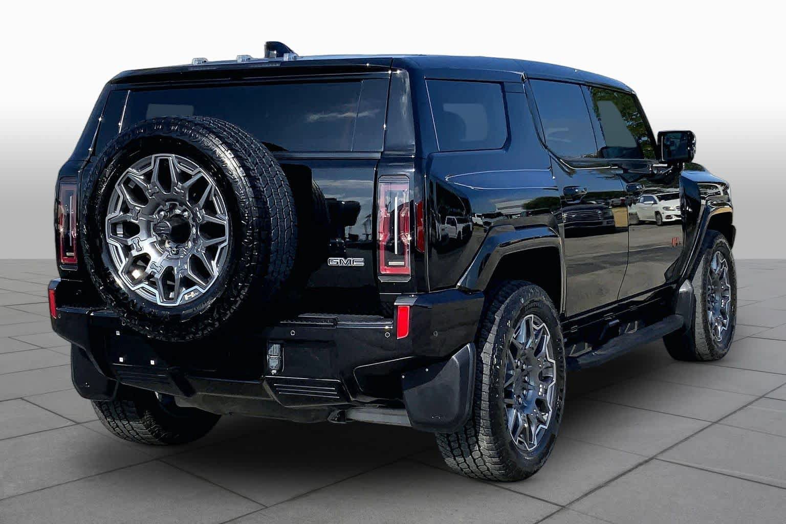 Used 2024 GMC Hummer EV 3X w/ LPO, Illumination Package AWD/4WD image 12