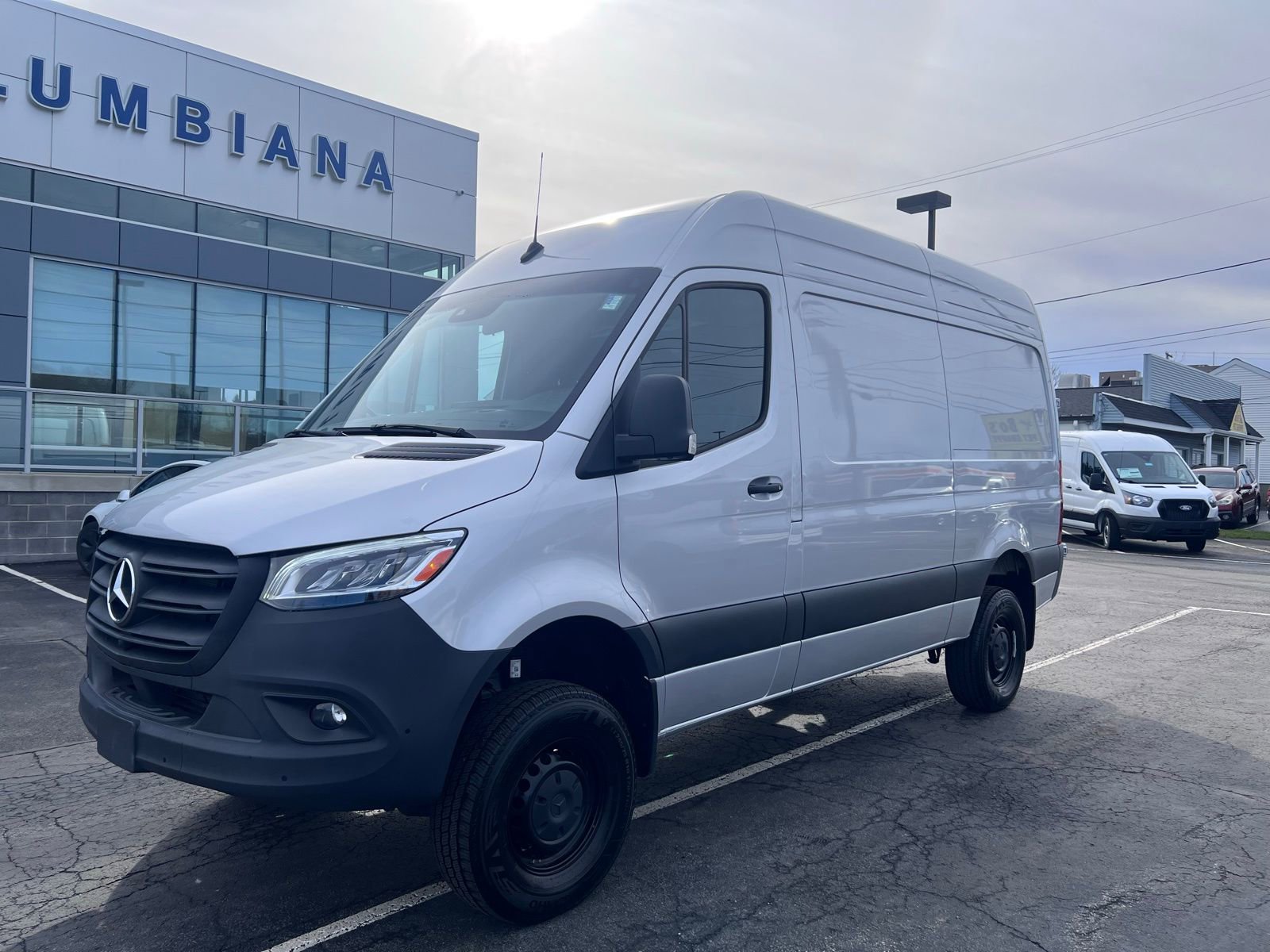 Used 2024 Mercedes-Benz Sprinter 144 Cargo image 4