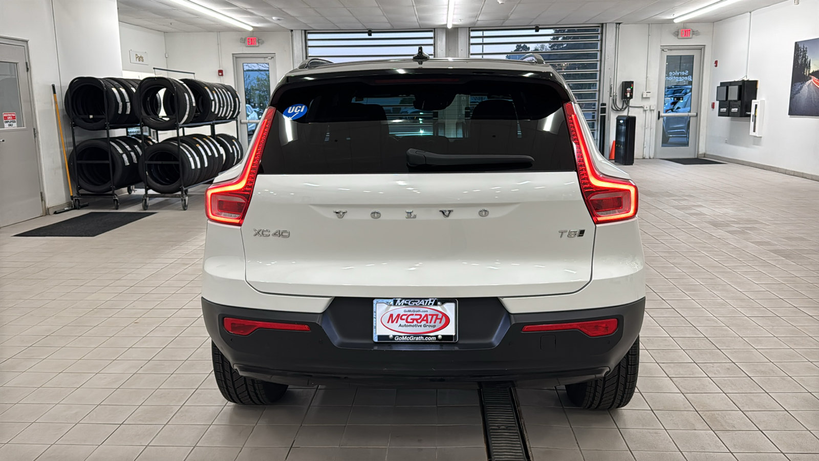 Used 2021 Volvo XC40 T5 R-Design w/ Protection Package AWD/4WD image 6