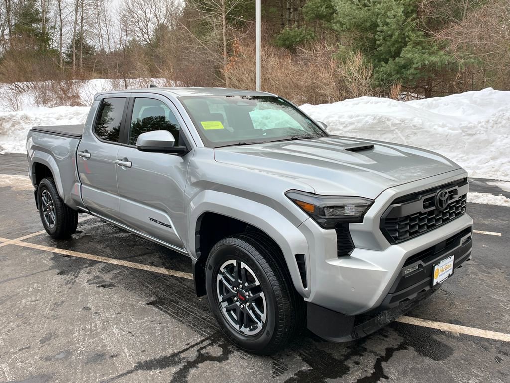 Used 2025 Toyota Tacoma TRD Sport w/ TRD Sport Upgrade Package image 7