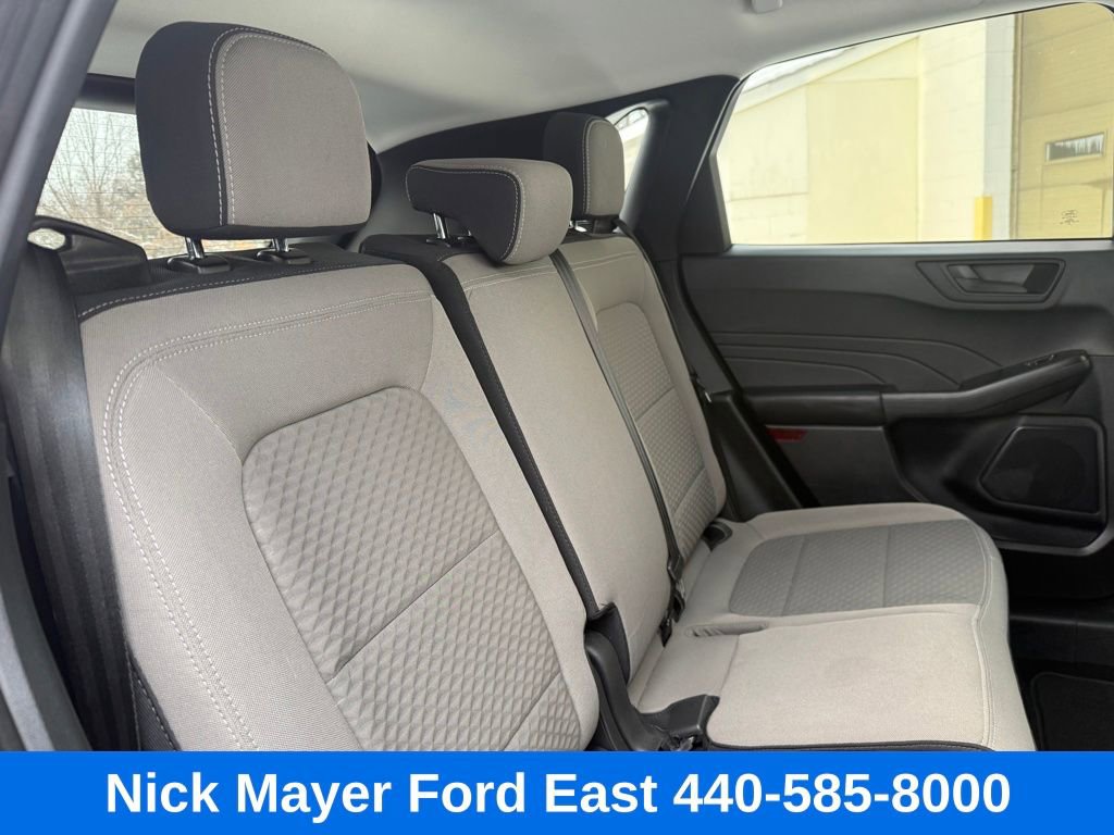 Used 2022 Ford Escape SE image 19