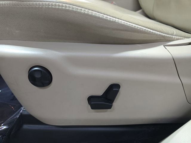 Used 2019 Jeep Grand Cherokee Limited w/ Trailer Tow Group IV image 31