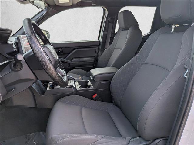 Certified 2024 Toyota Tacoma SR w/ SR Upgrade Package AWD/4WD image 15