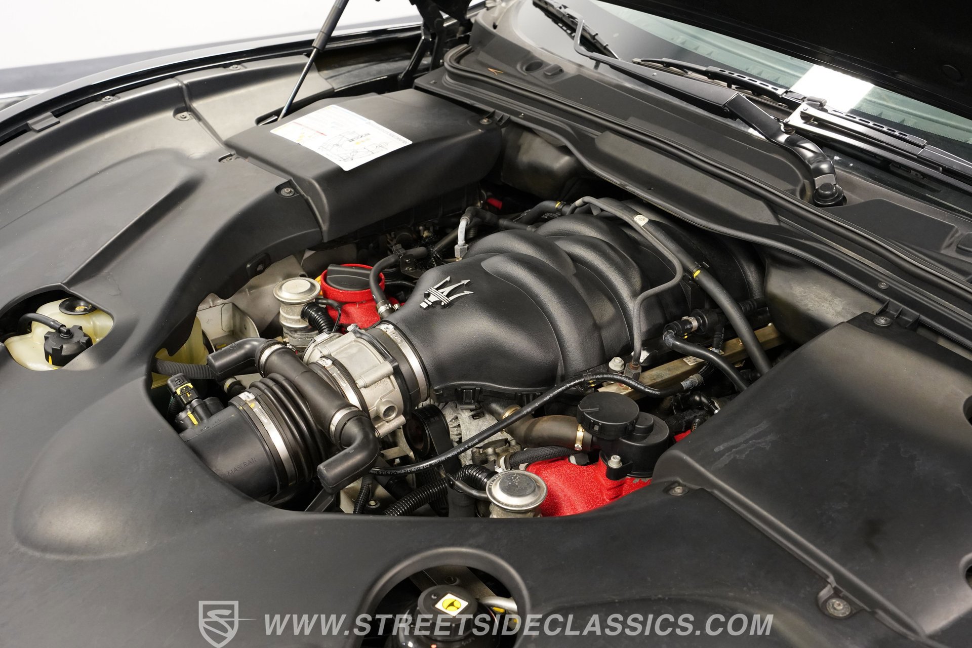 Used 2010 Maserati GranTurismo S image 33