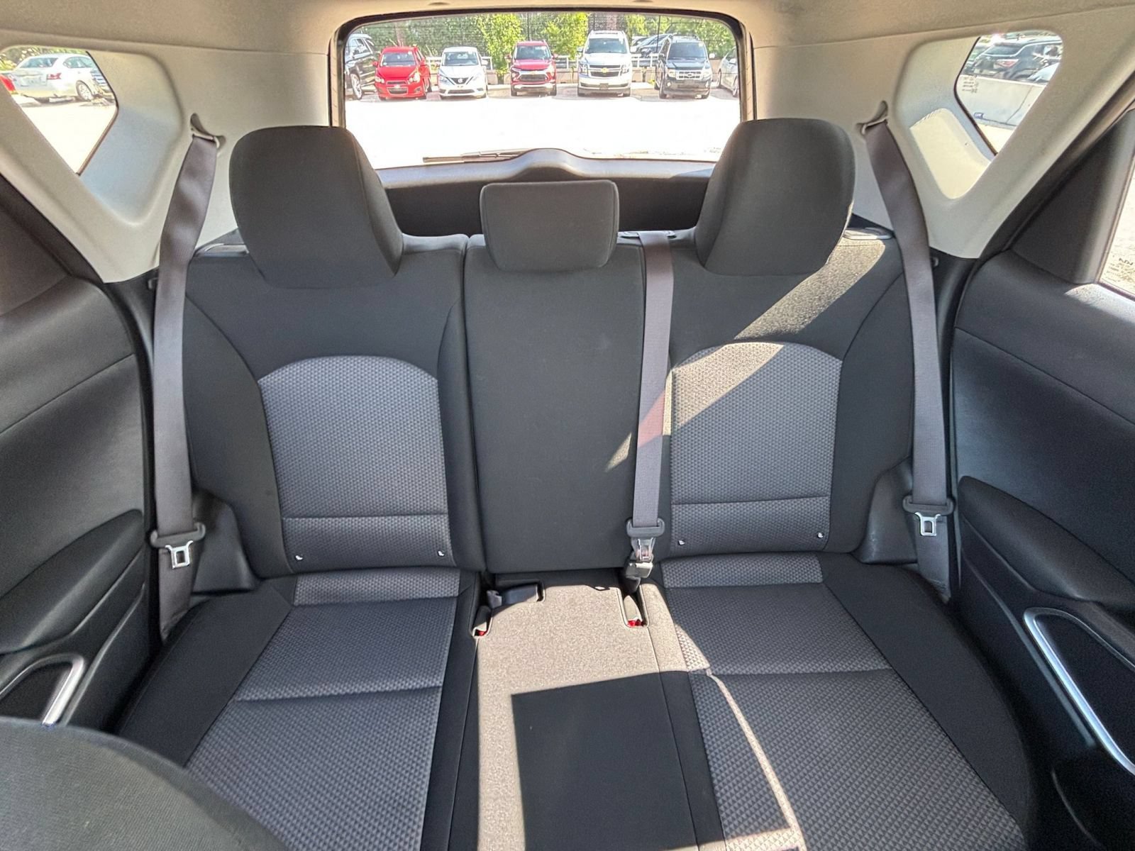 Used 2025 Kia Soul LX w/ LX Technology Package FWD image 35
