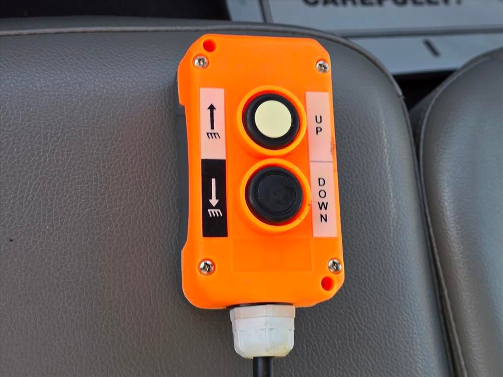 Used 2021 Ford F550 4x4 Regular Cab Super Duty image 18