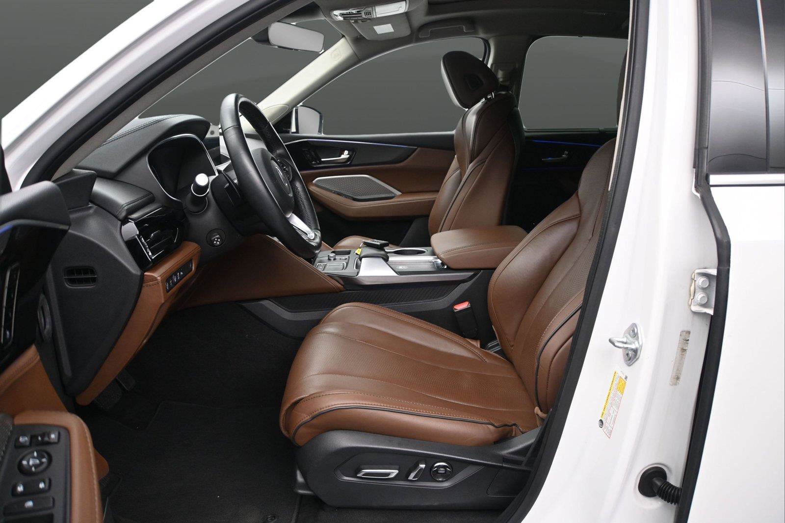 Certified 2023 Acura MDX w/ Advance Package AWD/4WD image 9