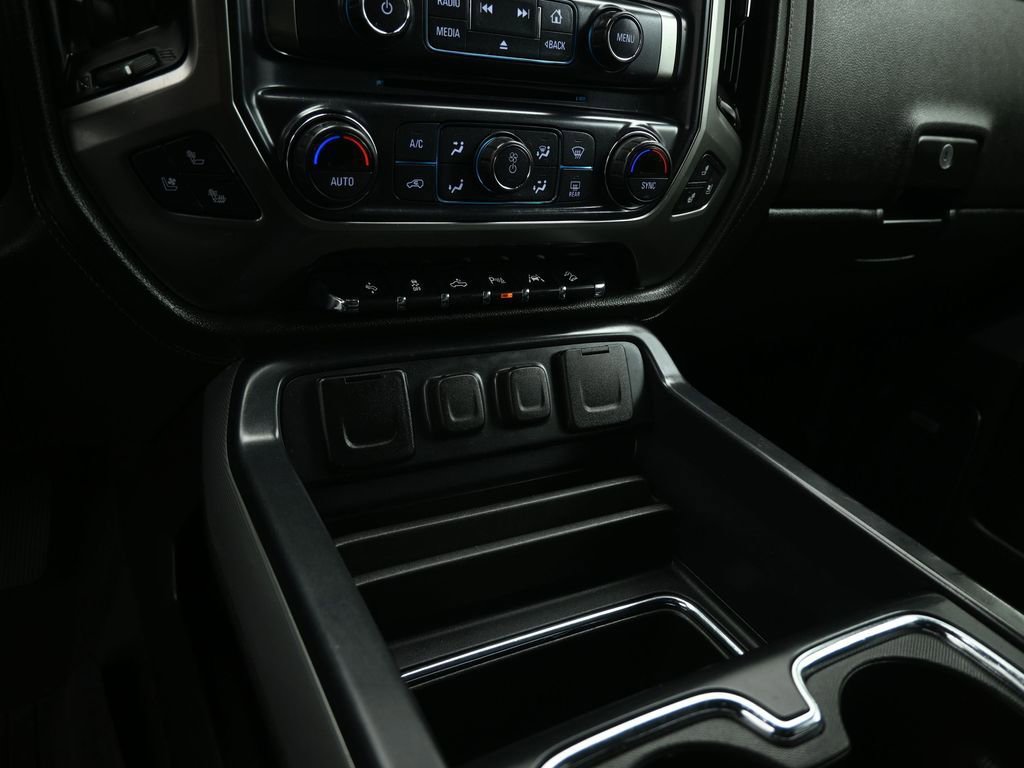 Used 2018 Chevrolet Silverado 1500 LTZ Z71 w/ Centennial Edition image 17