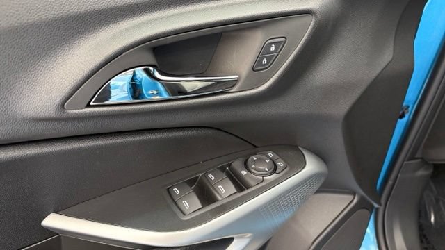 New 2026 Chevrolet Trax RS w/ Driver Confidence Package FWD image 14