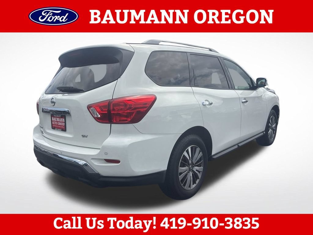 Used 2017 Nissan Pathfinder SV FWD image 3