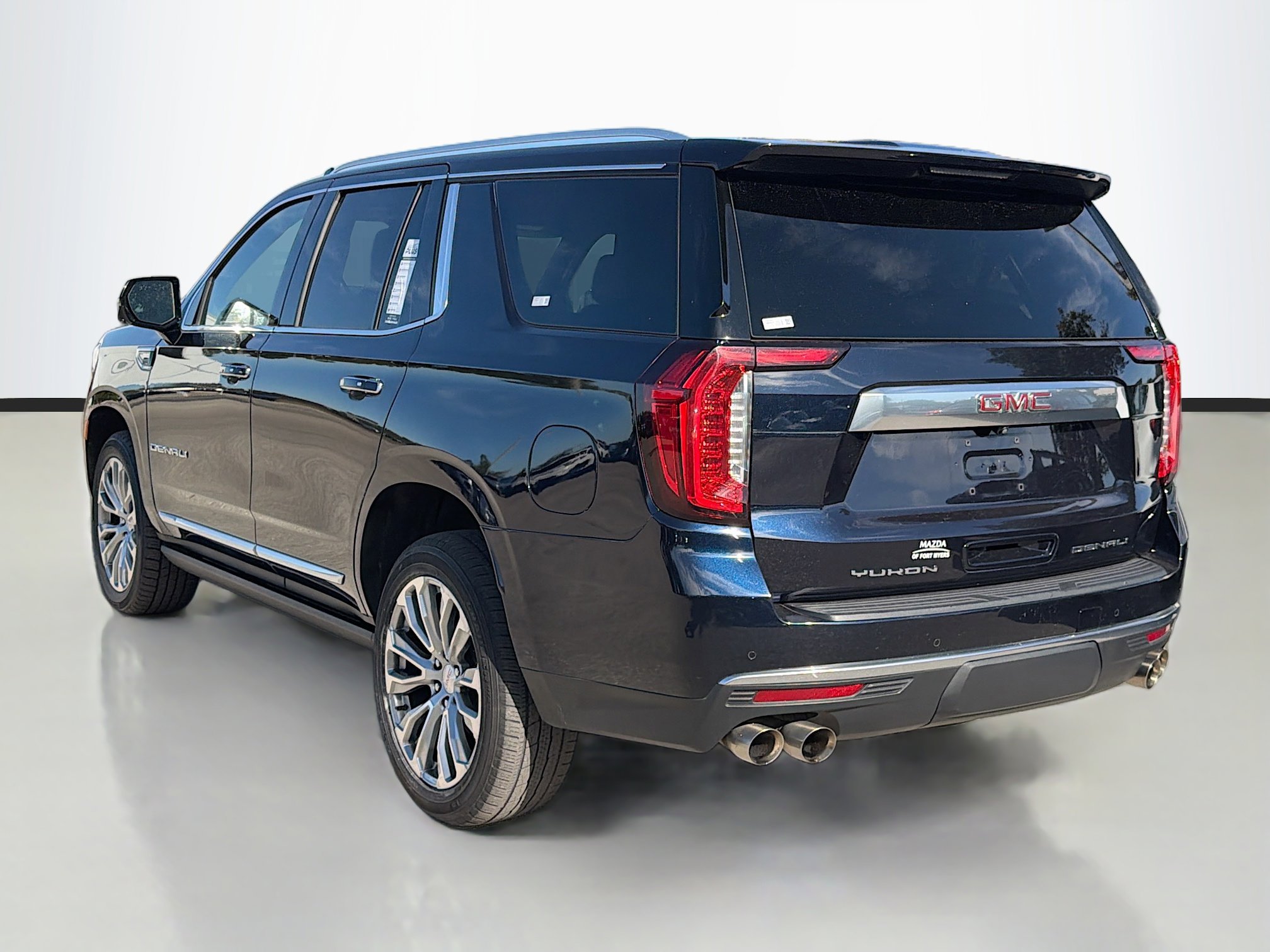 Used 2023 GMC Yukon Denali image 5