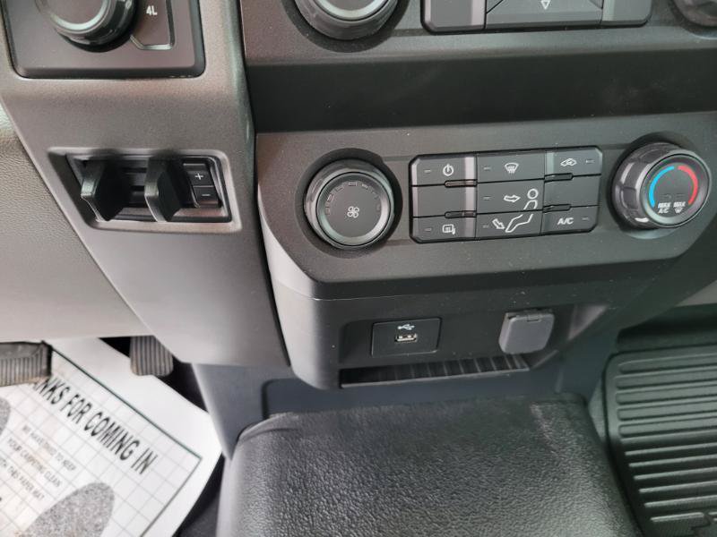 Used 2022 Ford F550 4x4 Regular Cab Super Duty image 17