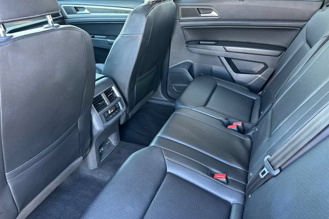 Used 2018 Volkswagen Atlas SEL AWD/4WD image 14