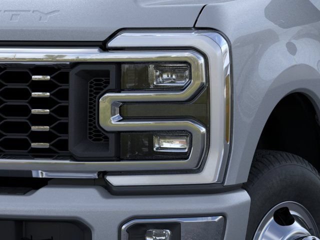 New 2026 Ford F350 Platinum w/ Platinum Plus Package AWD/4WD image 13