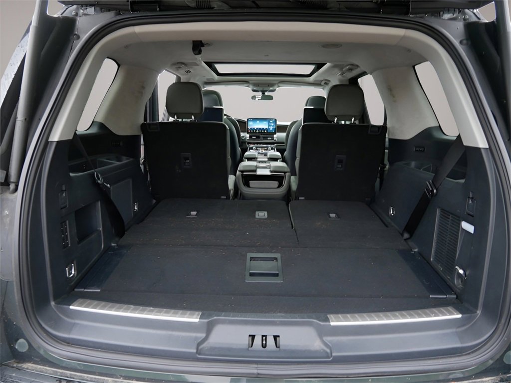 Used 2022 Lincoln Navigator Black Label image 12