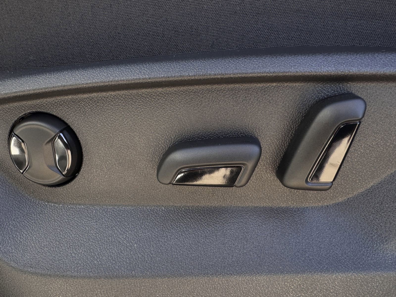 New 2026 Volkswagen Atlas Peak Edition image 28