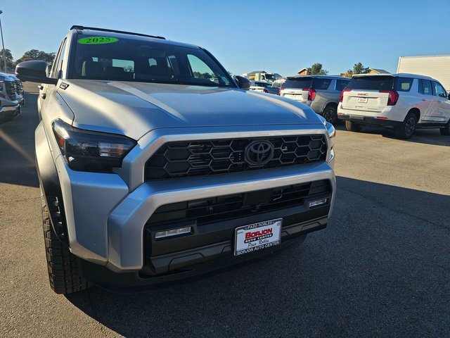 Used 2025 Toyota 4Runner TRD Off-Road Premium image 4