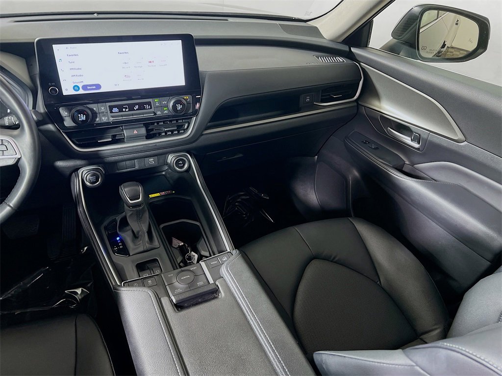 Certified 2025 Toyota Grand Highlander AWD image 21