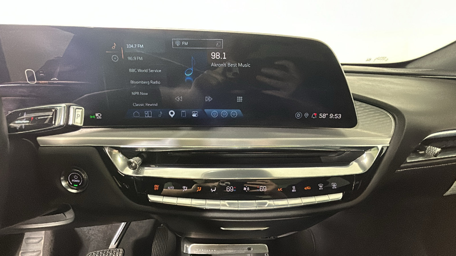 Used 2024 Cadillac Lyriq Sport w/ LPO, Floor Liner Package AWD/4WD image 27