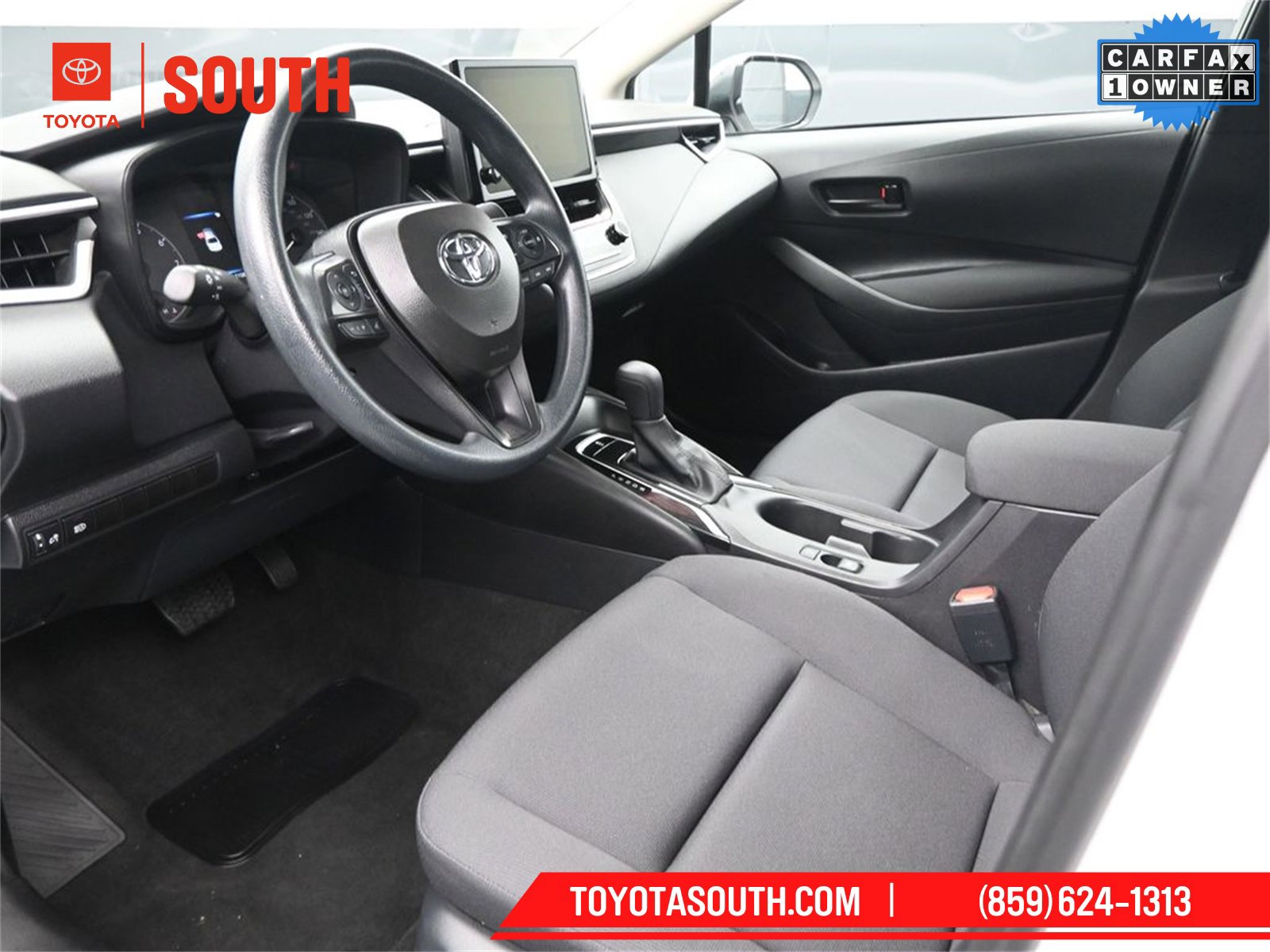 Used 2025 Toyota Corolla LE image 9