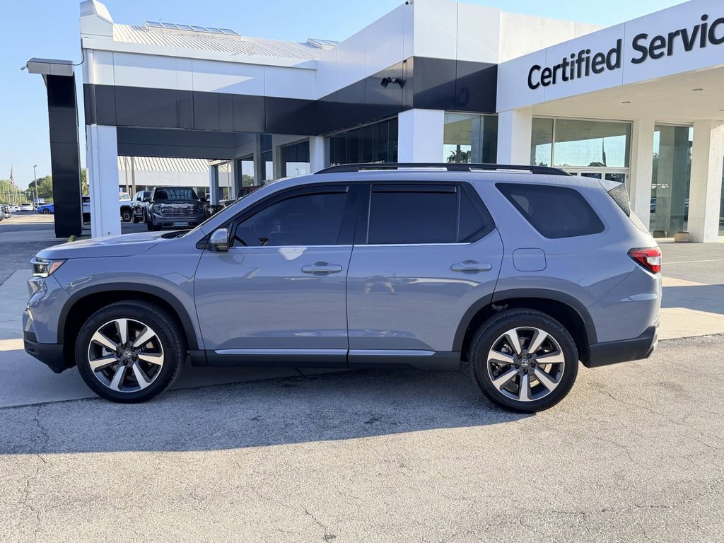Used 2025 Honda Pilot Touring image 8