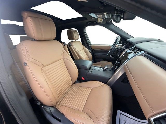 Certified 2024 Land Rover Discovery Metropolitan Edition AWD/4WD image 16