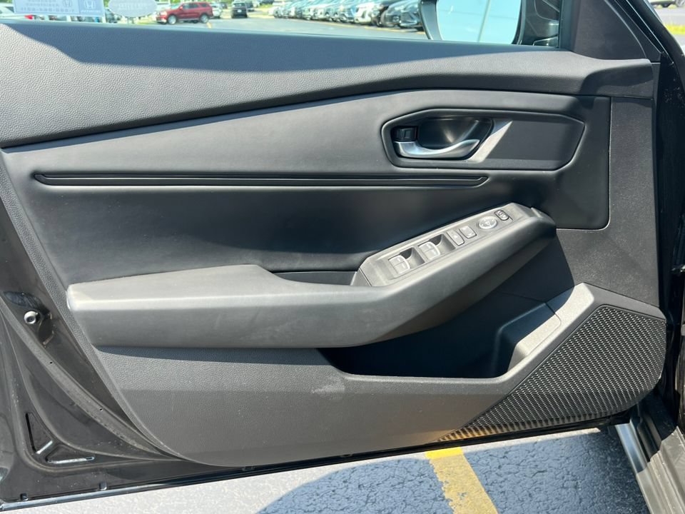 Used 2023 Honda Accord EX image 13