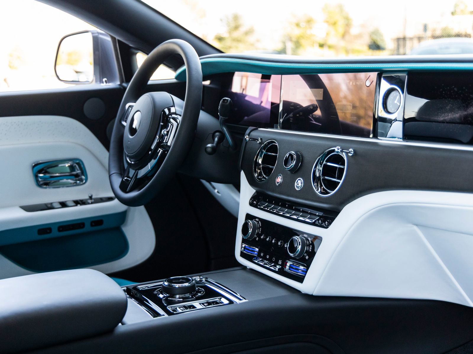 Certified 2025 Rolls-Royce Spectre image 49