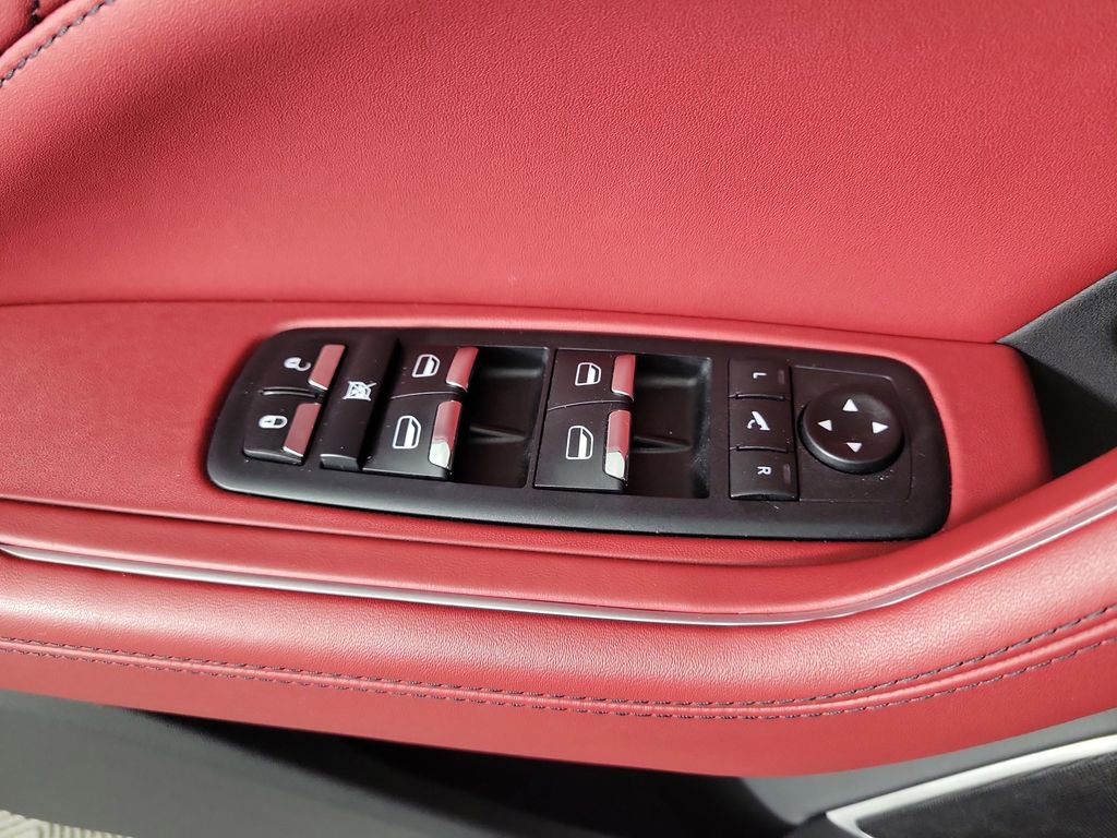 Used 2022 Maserati Levante Modena AWD/4WD image 19