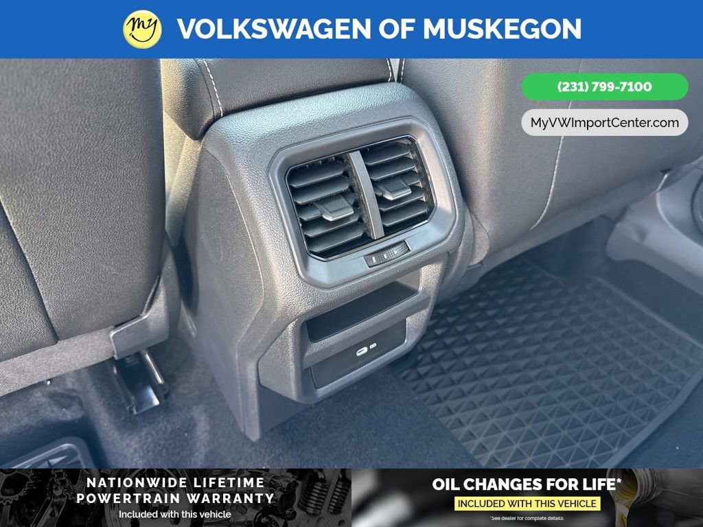 New 2025 Volkswagen Taos SE image 24