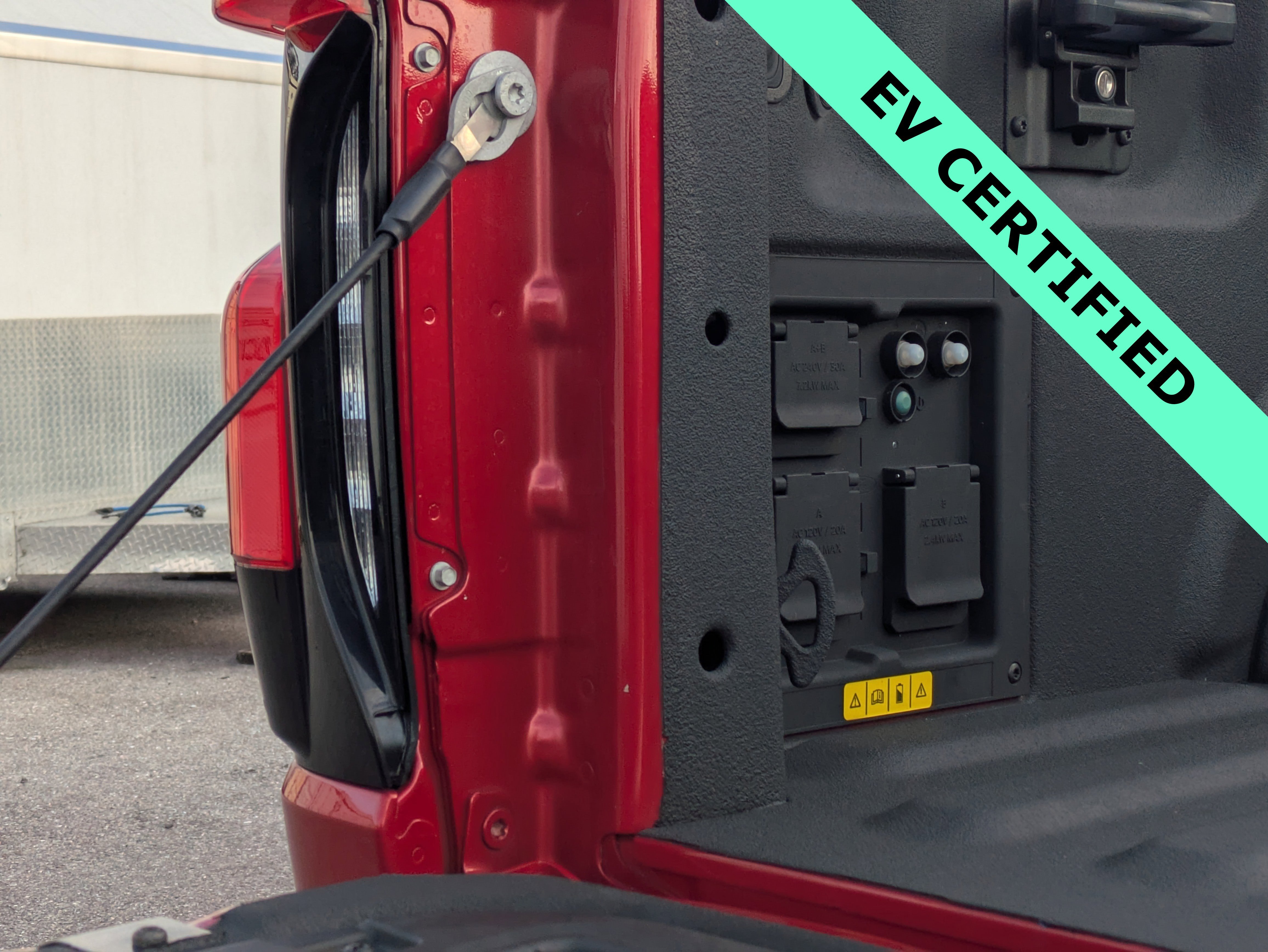 Certified 2023 Ford F150 Lightning Platinum image 14