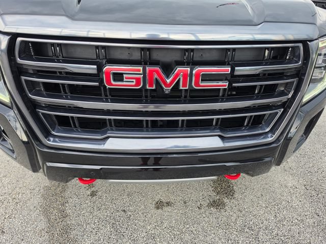 Used 2024 GMC Yukon XL AT4 w/ AT4 Premium Plus Package AWD/4WD image 10