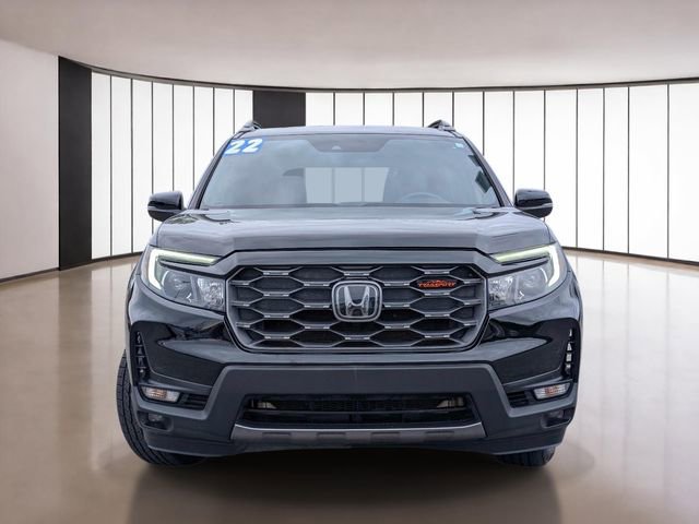 Used 2022 Honda Passport TrailSport image 2