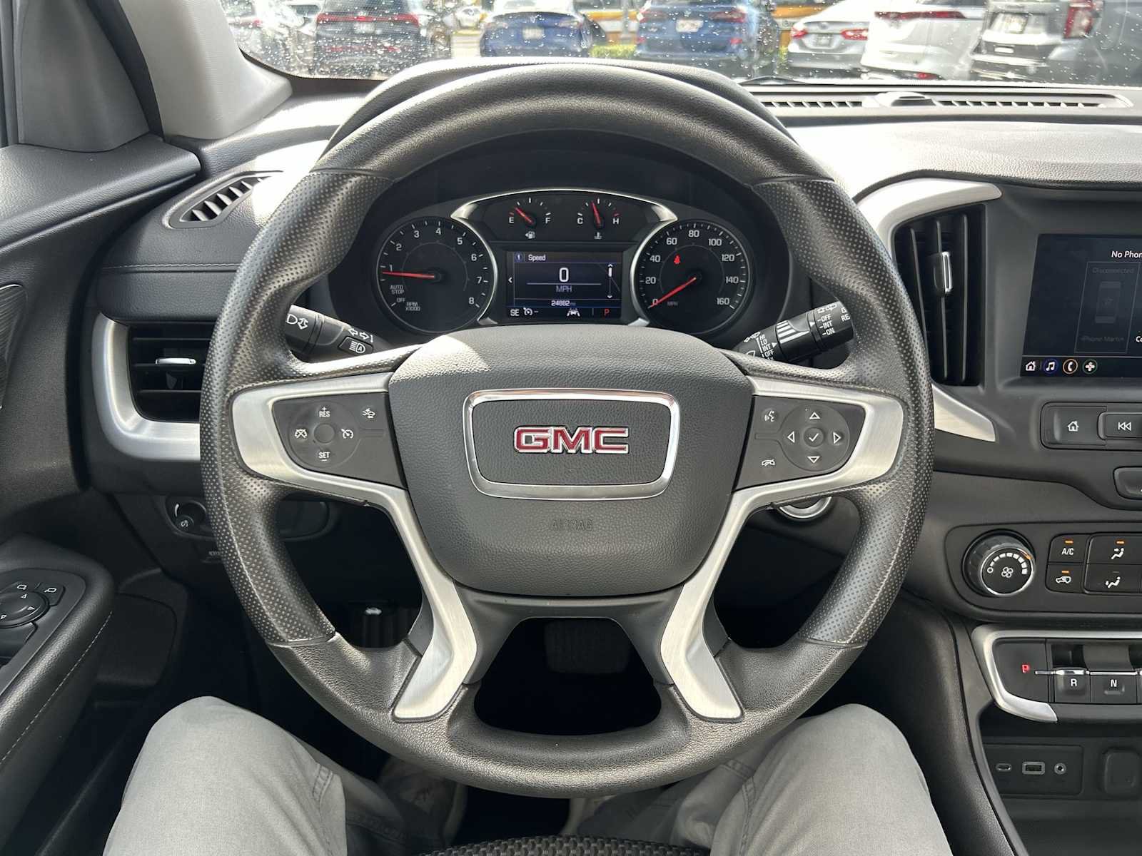 Used 2024 GMC Terrain SLE FWD image 11