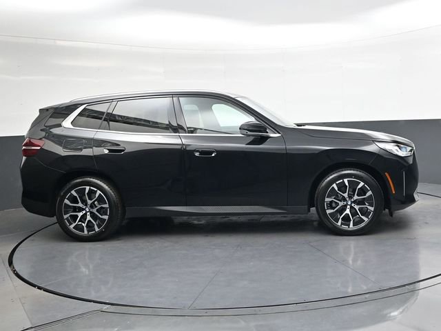 Used 2026 BMW X3 xDrive30 w/ Premium Package image 3