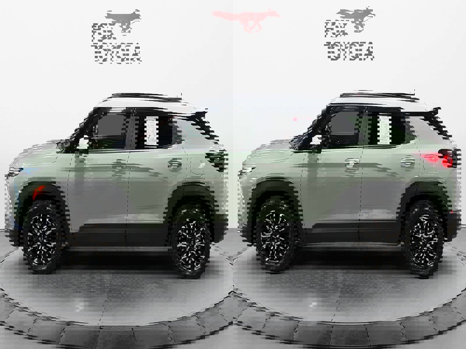 Used 2025 Chevrolet TrailBlazer ACTIV w/ Convenience Package image 3