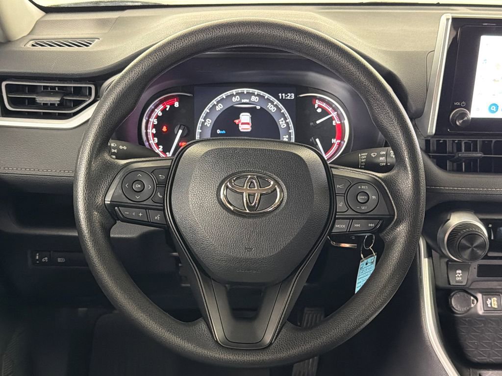 Used 2023 Toyota RAV4 LE image 23