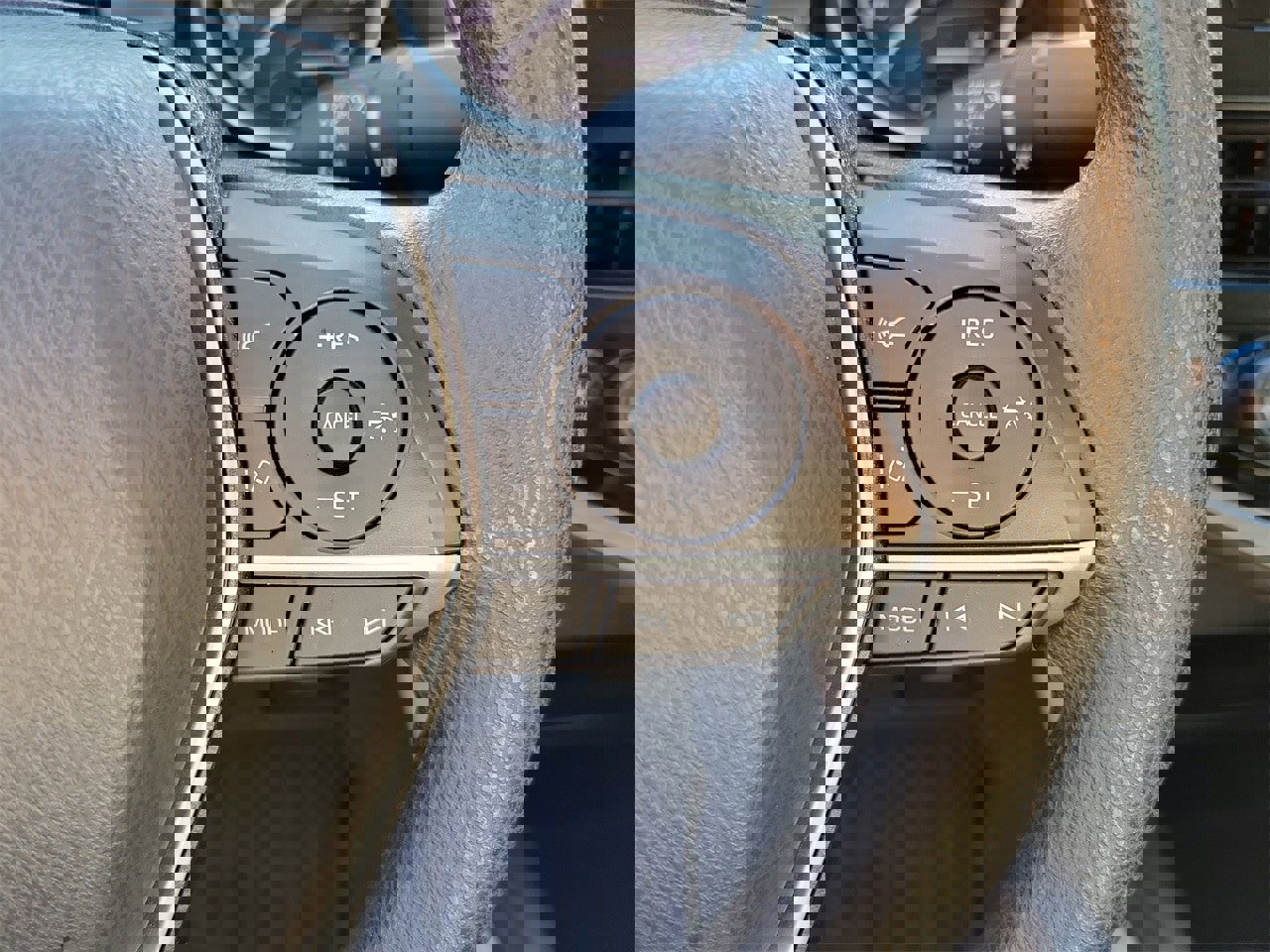 Used 2021 Toyota Camry LE image 20