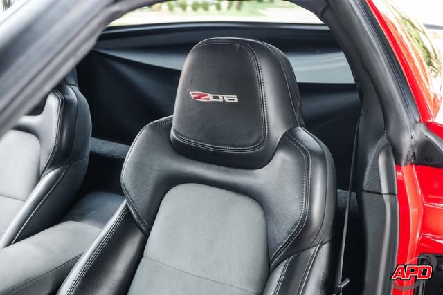 Used 2013 Chevrolet Corvette Z06 w/ 3LZ Preferred Equipment Group RWD image 26