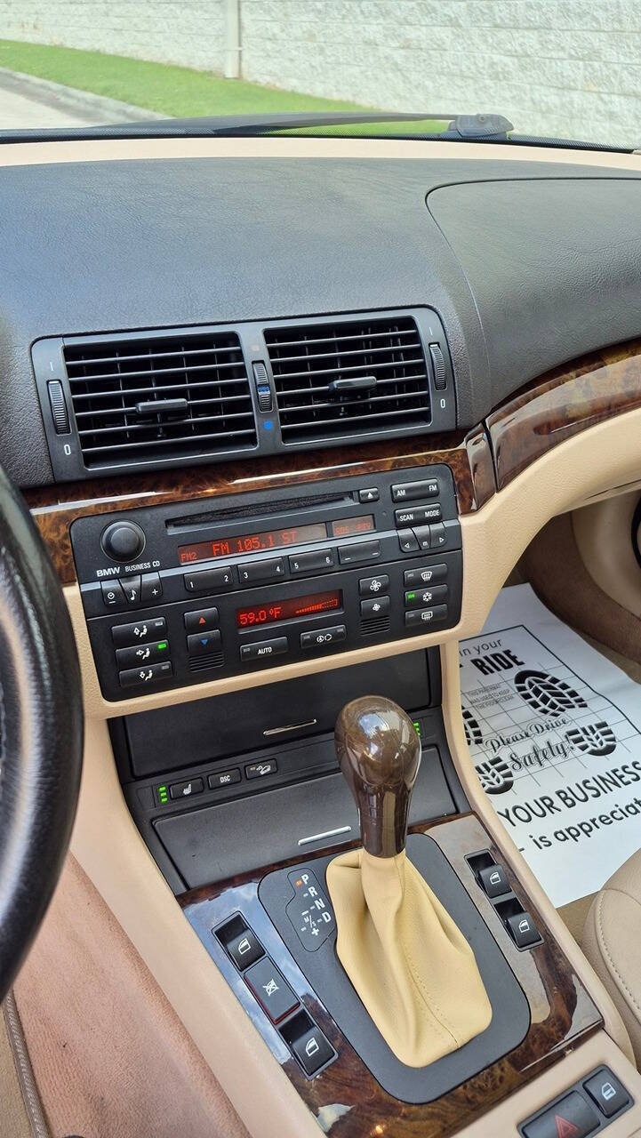 Used 2004 BMW 325xi Sedan AWD/4WD image 40