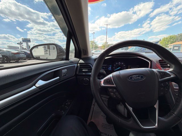 Used 2019 Ford Fusion Titanium FWD image 47