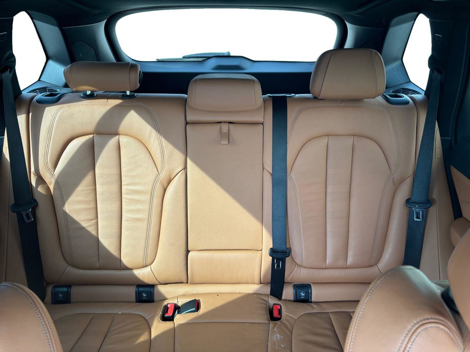 Used 2019 BMW X5 xDrive40i w/ M Sport Package image 24