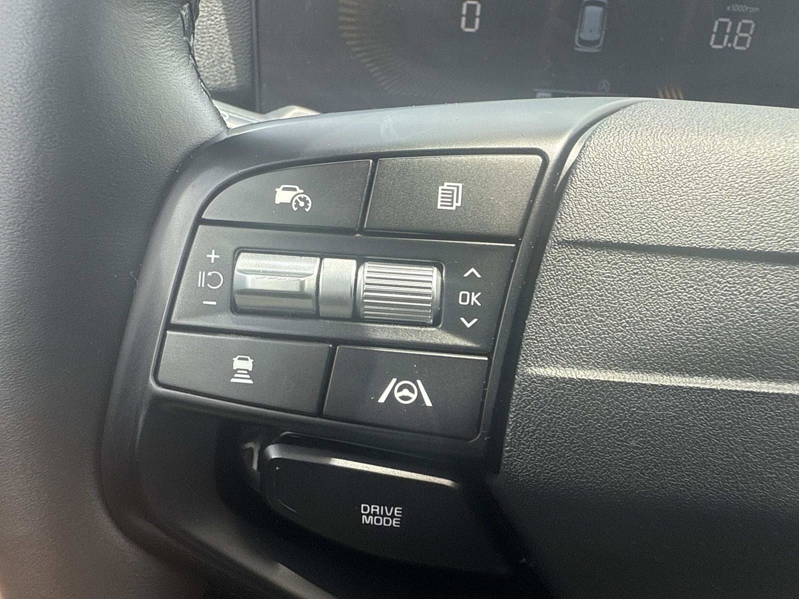 Used 2026 Kia Sportage EX FWD image 31