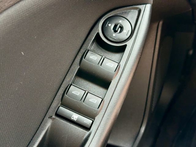 Used 2017 Ford Focus SE w/ Cold Weather Package image 22